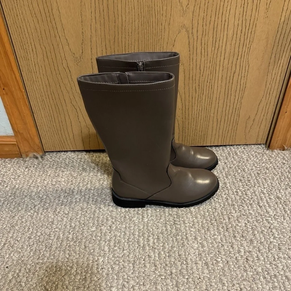 Gap Kids Size 4 Solid Taupe Brown Closed Toe Zip-Side Tall Boots - EUC
